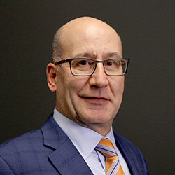 Lee Michaelson headshot