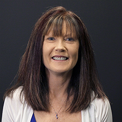 Robin Smethers headshot
