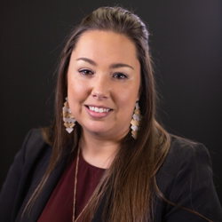 Stacey Kennedy headshot
